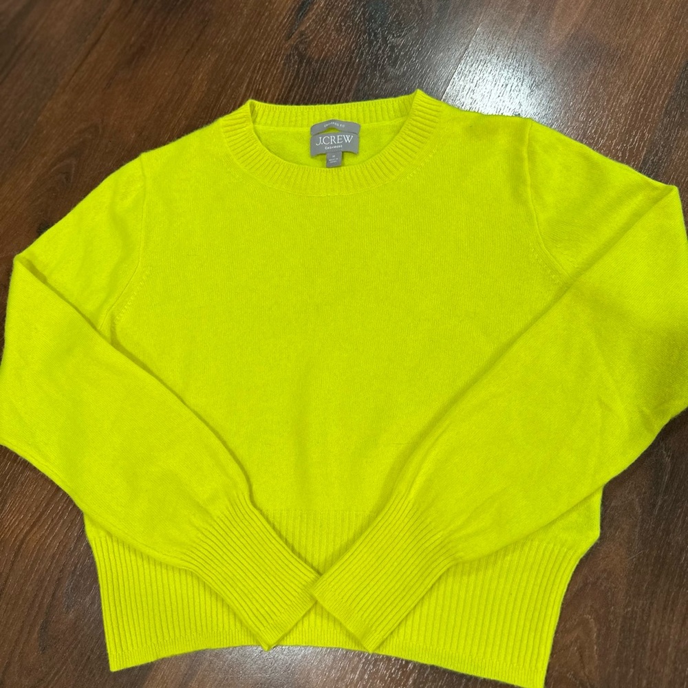 J. Crew Cropped 100% cashmere crew-neck sweater Size M Lemon Sorbet color - Picture 4 of 10